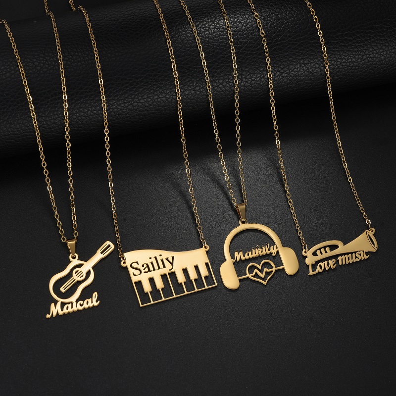 Nuova Collana con Ciondolo a F - Musical Instrument With Names recensione e prezzo